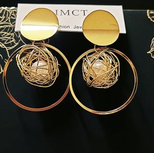 IMCT fashion earrings, Gold